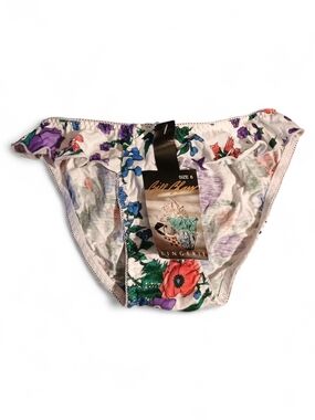 Bill Blass Floral Bikini Briefs in Multicolor